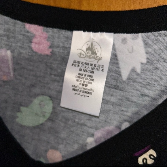 New Disney Mickey Mouse Jack-o'-Lantern Halloween Top for Women size XL - Picture 4 of 4